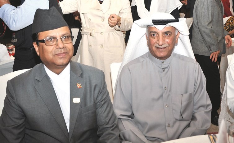 النائب شعيب المويزري مع السفير النيبالي خلال الحفل