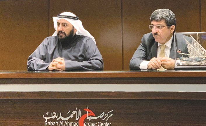 الشيخ د.باسل الصباح ود.مصطفى رضا خلال الاجتماع
