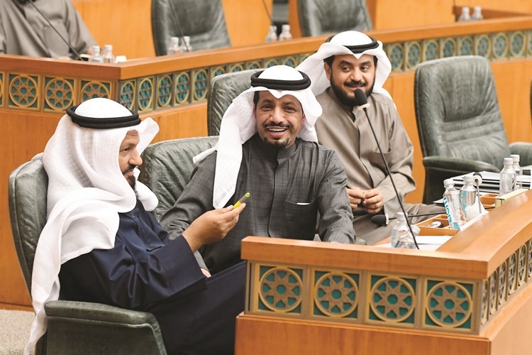 د. محمد الحويلة وماجد المطيري ومحمد هايف