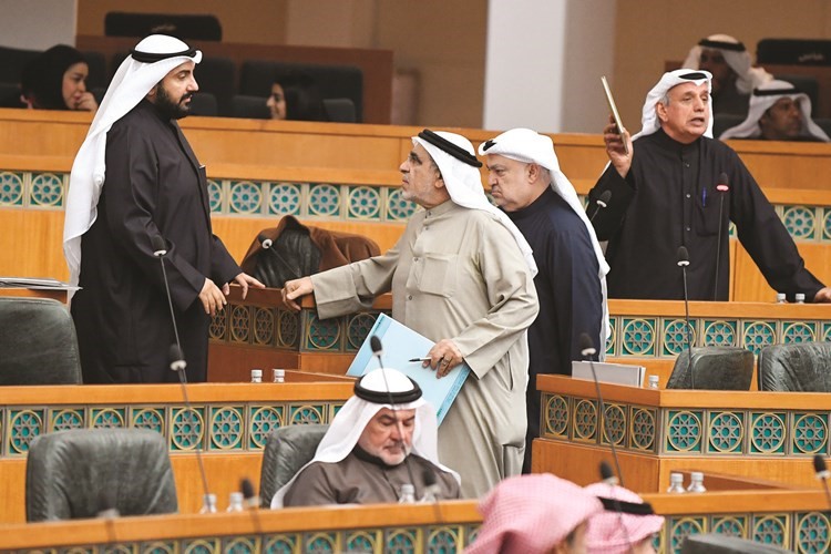 عبدالله الرومي وخليل الصالح وعدنان عبدالصمد والشيخ د.باسل الصباح وصالح عاشور