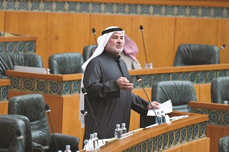 صالح عاشور﻿
