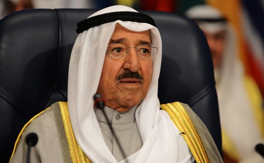 أمير البلاد يعزي سلطان عمان بوفاة السلطان قابوس بن سعيد