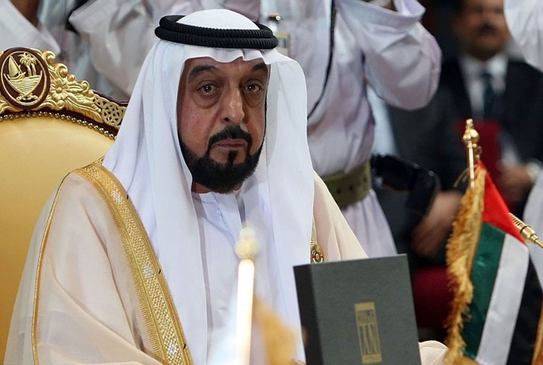 رئيس الإمارات الشيخ خليفة بن زايد ينعى السلطان قابوس ويعلن الحداد 3 أيام