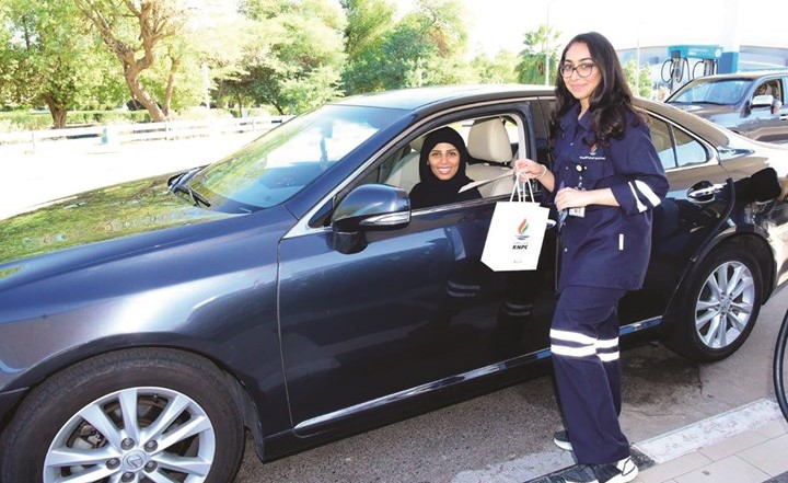 «البترول الوطنية» تطلق حملة للتعريف بنظام الخدمات الرقمية في محطات الوقود