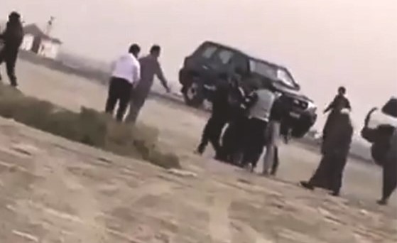 من المشاجرة التي وقعت بسبب أولوية السير