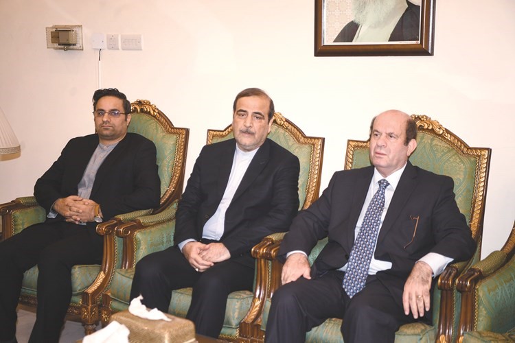 السفير اللبناني د. جان معكرون معزيا