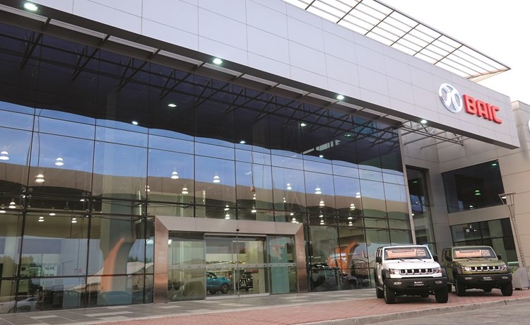 «التجارية الأولى» تفتتح معرضاً جديداً لسيارات «BAIC» في مجمع التلال