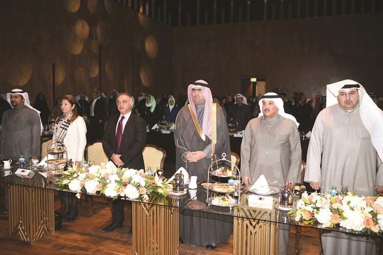 خالد الروضان وعبدالكريم تقي والمستشار جمال الجلاوي في لقطة جماعية خلال الحفل