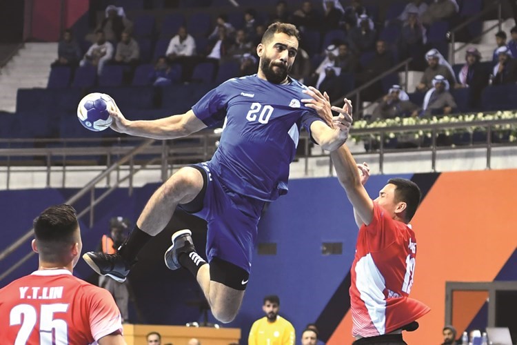 فوز عريض لمنتخب الكويت على حساب هونغ كونغ ٤٢-١٨