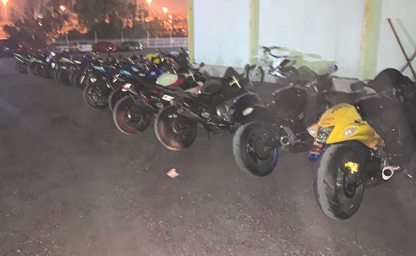 جانب من الدراجات النارية التي ضبطت في الحملة