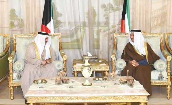 سمو الشيخ جابر المبارك مستقبلا د.عبداللطيف الزياني