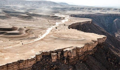 عكست الطبيعة والتضاريس الرائعة.. الصورة الفائزة بأفضل لقطة في رالي داكار السعودية