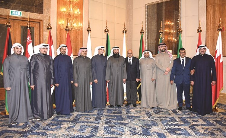 العتل وأعضاء جمعية المهندسين