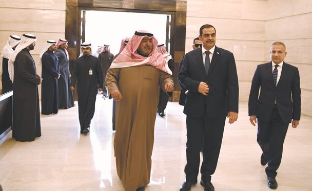 الشيخ ثامر العلي مستقبلا وزير الدفاع العراقي نجاح الشمري