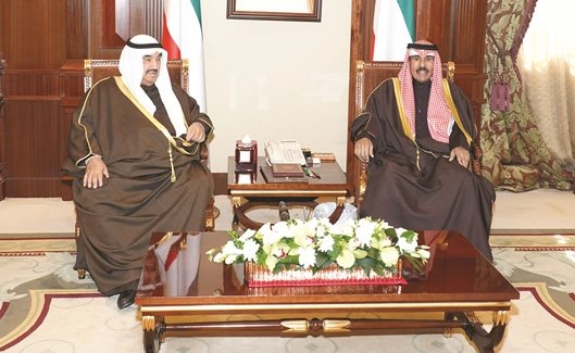 سمو ولي العهد الشيخ نواف الأحمد مستقبلا سمو الشيخ ناصر المحمد