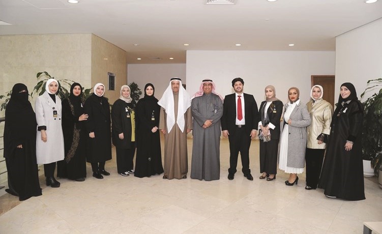 د.فريح العنزي وفريق مشروع همة لأنك المستقبل