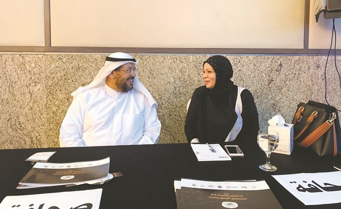 ناصر الدبوس متحدثا للزميلة ليلى الشافعي