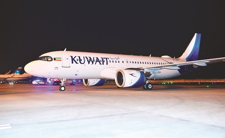طائرة ايرباص A320neo لحظة وصولها أرض الوطن