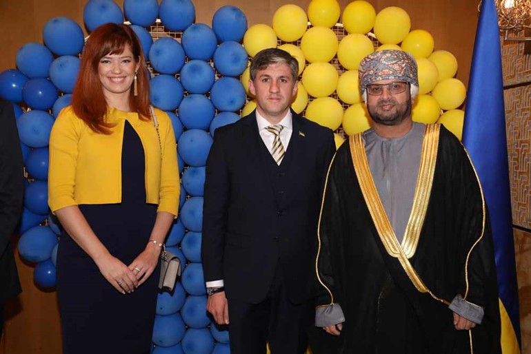  .. وتهنئة من السفارة العمانية