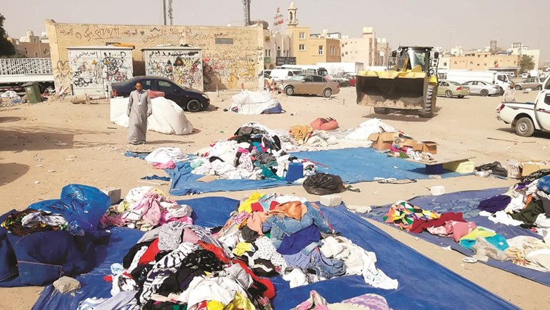 مصادرة ملابس خلال الحملة