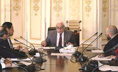 جانب من اجتماع لجنة الشؤون الدينية في البرلمان امس	(انترنت)