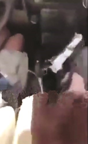  السلاح الناري الذي اعاد فتح ملف القضية