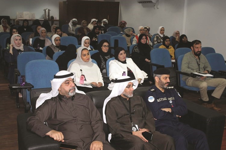 متابعة من الحضور