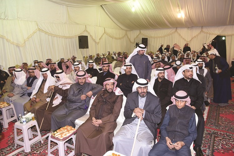 جانب من الحضور خلال الندوة