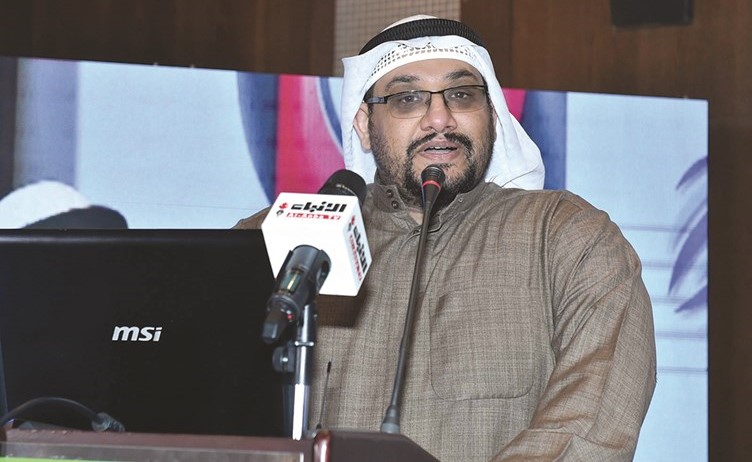د.محمد أسد يلقي كلمته	(متين غوزال)