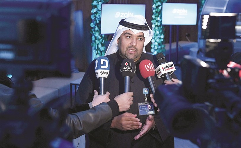 حمد المرزوق متحدثا