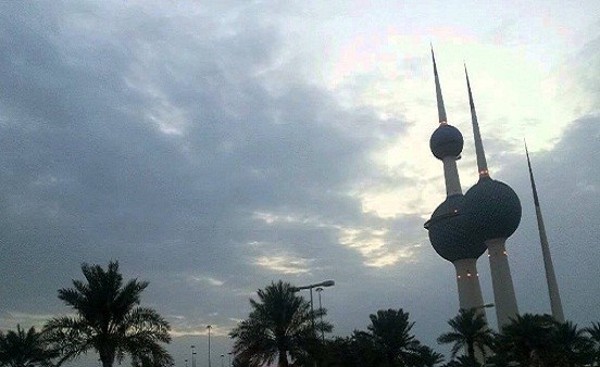 "الأرصاد" تحذر من انخفاض الرؤية الأفقية بسبب الضباب