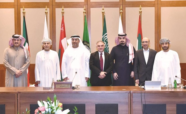 عبدالكريم تقي في لقطة جماعية مع وكلاء الصناعة في دول الخليج	 (متين غوزال)