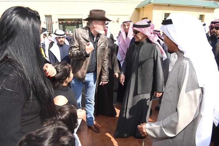 حديث بين الشيخ د.أحمد ناصر المحمد والقائم بأعمال السفارة الأميركية لاري ميموت بحضور الشيخ علي الجابر