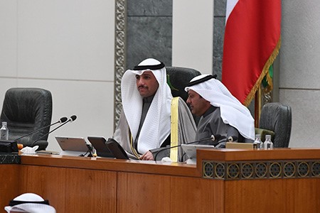 رئيس مجلس الأمة مرزوق الغانم مفتتحا الجلسة 