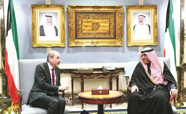 سمو الشيخ صباح الخالد خلال استقباله وزير الخارجية الأردني