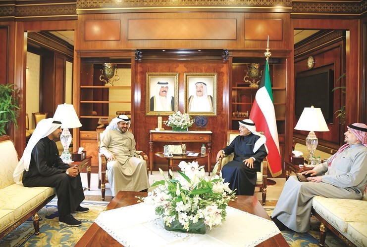 الشيخ د.أحمد ناصرالمحمد مستقبلا رئيس جمعية المحامين