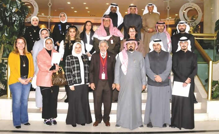 تعاون تدريبي بين مركز مجلس التعاون لإدارة حالات الطوارئ و«الهلال الأحمر»