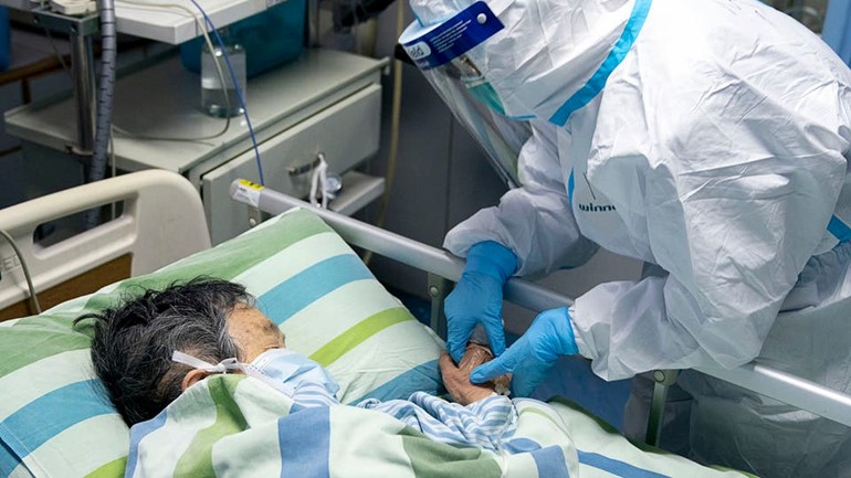 "منظمة الصحة" تحذر: العالم يواجه نقصاً في معدات الحماية من فيروس كورونا