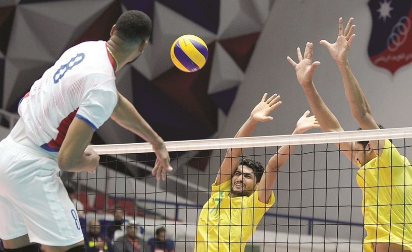 «الأبيض» عبر السيب العماني بعد لقاء ماراثوني