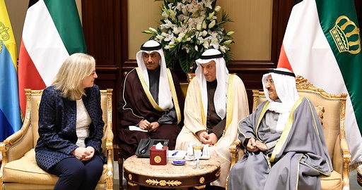 صاحب السمو يتسلم أوراق اعتماد سفراء أميركا والبحرين  وليبيا