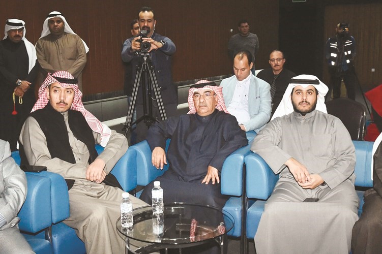 عبدالرحمن الفضالة وخالد الشطي خلال المؤتمر	(متين غوزال)