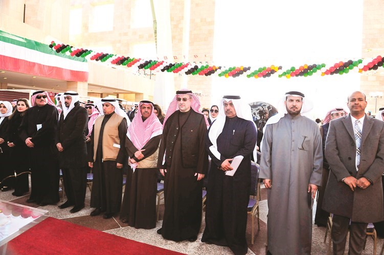 إدارة العلاقات العامة والإعلام تحتفل بالعيد الوطني وعيد التحرير بمشاركة كليات وإدارات جامعة الكويت