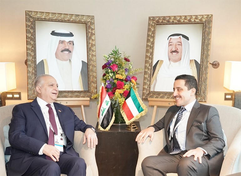 الشيخ د.أحمد ناصر المحمد خلال لقائه نظيره العراقي