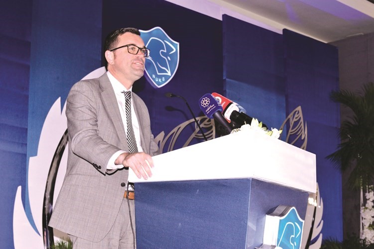 السفير الأسترالي جوناثان غيبلرت