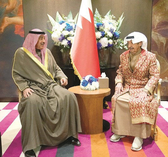 سمو رئيس الوزراء الشيخ صباح الخالد خلال زيارته لنظيره البحريني صاحب السمو الملكي الأمير خليفة بن سلمان