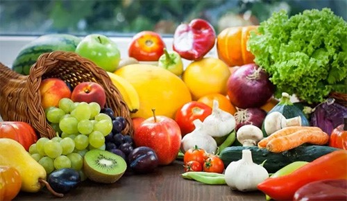مواد غذائية منها السبانخ تحسن مزاجك.. تعرف عليها