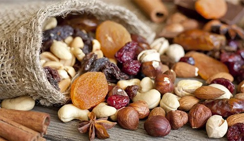 مواد غذائية منها السبانخ تحسن مزاجك.. تعرف عليها