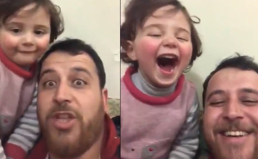 حتى لا تصاب بالهلع..فيديو لأب سوري يعوّد ابنته على سماع صوت القذائف بطريقة مضحكة