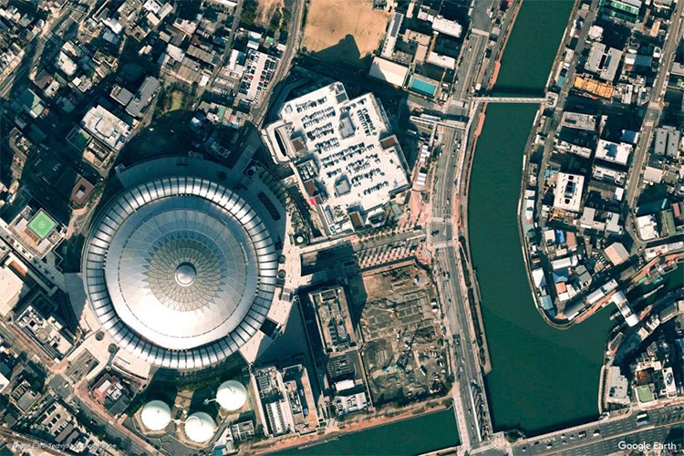 صورة من الفضاء لمدينة أوساكا، اليابان