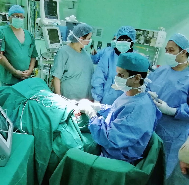 مستشفى الفروانية يوفر جهاز خفض ضغط العين لأول مرة في القطاع الحكومي